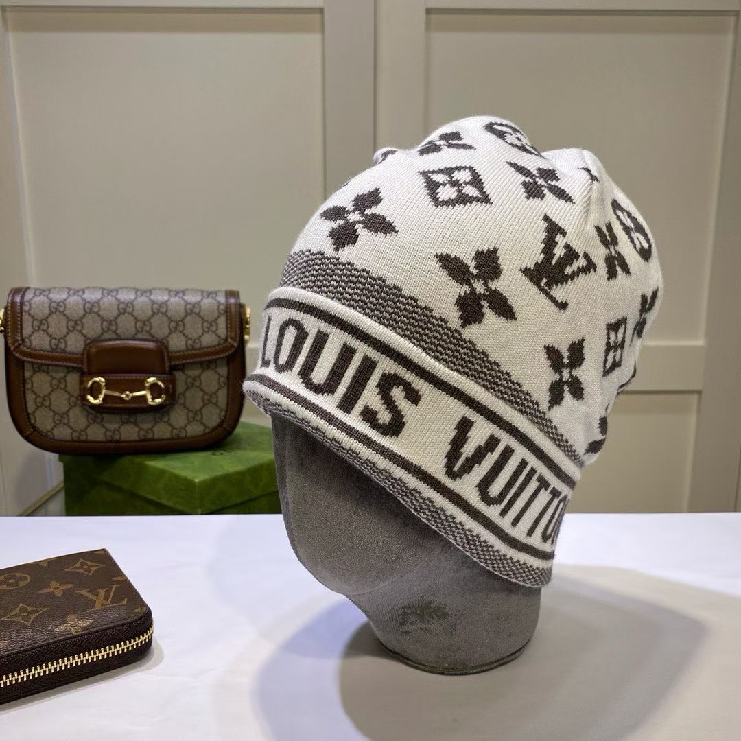 M1R86E69 Fashion hats