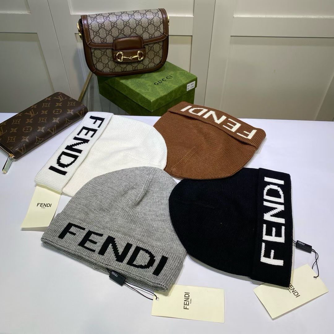 M1R86F63 Fashion hats
