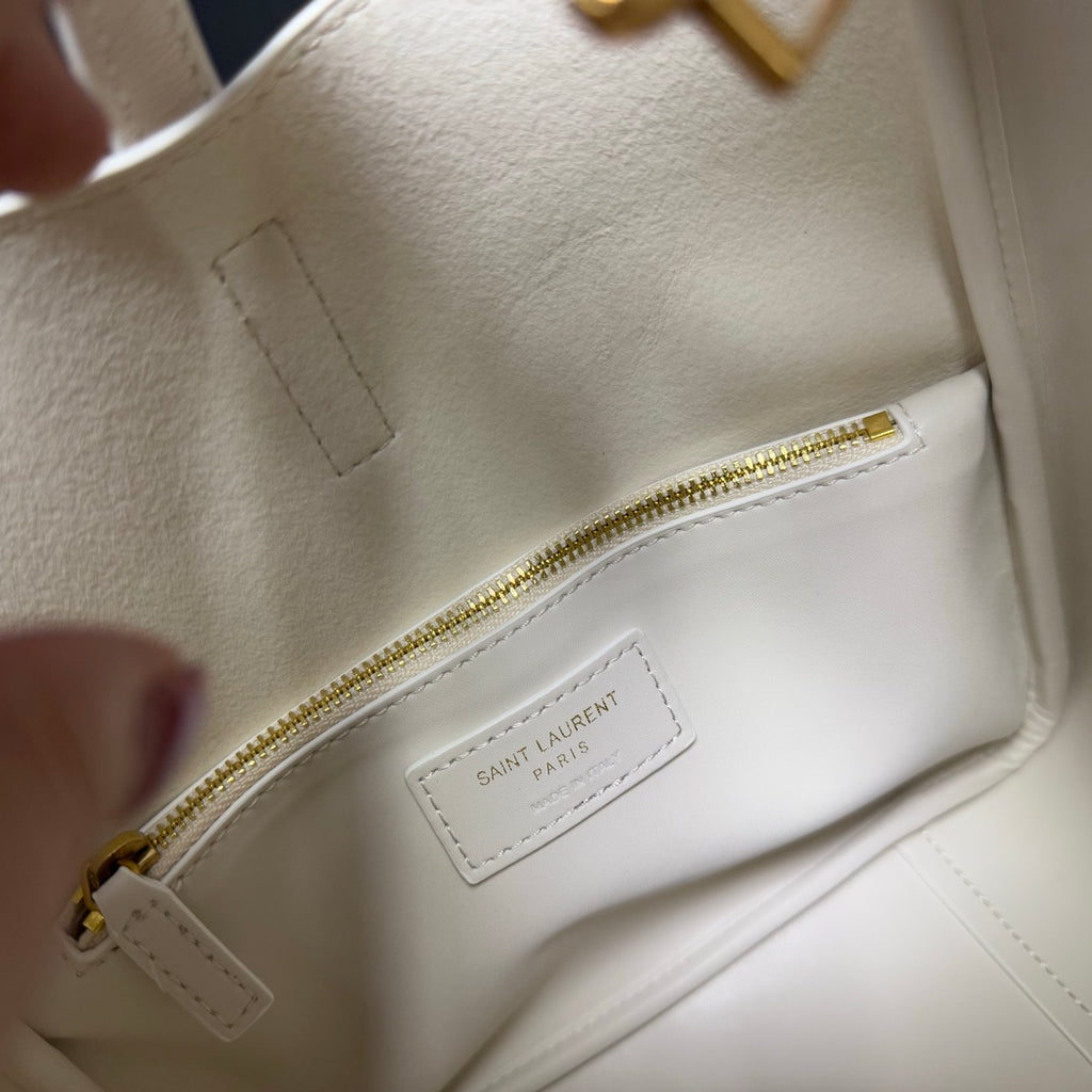 B1R96SL6 Popular leather bag