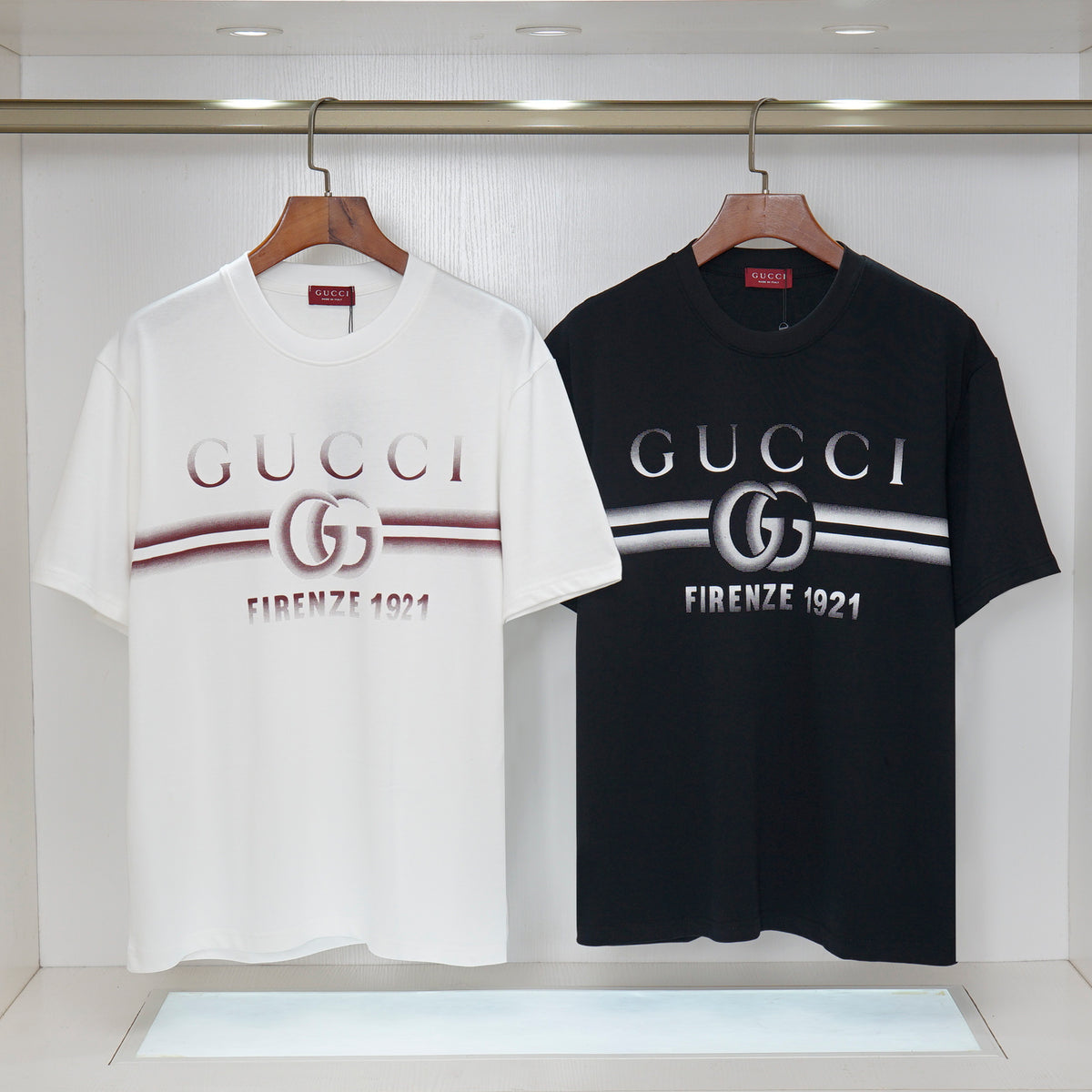 U1R86B11 Fashion T-shirts