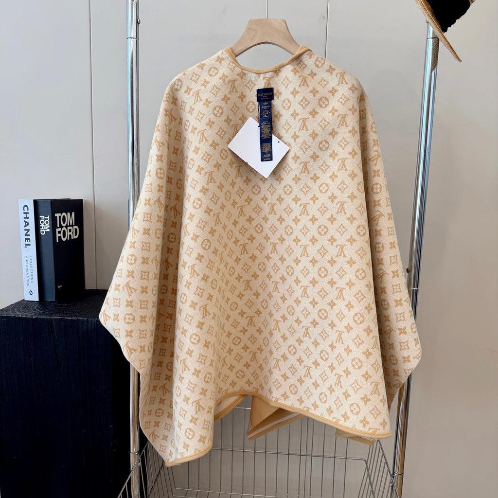 W1R86E63 Fashion cape