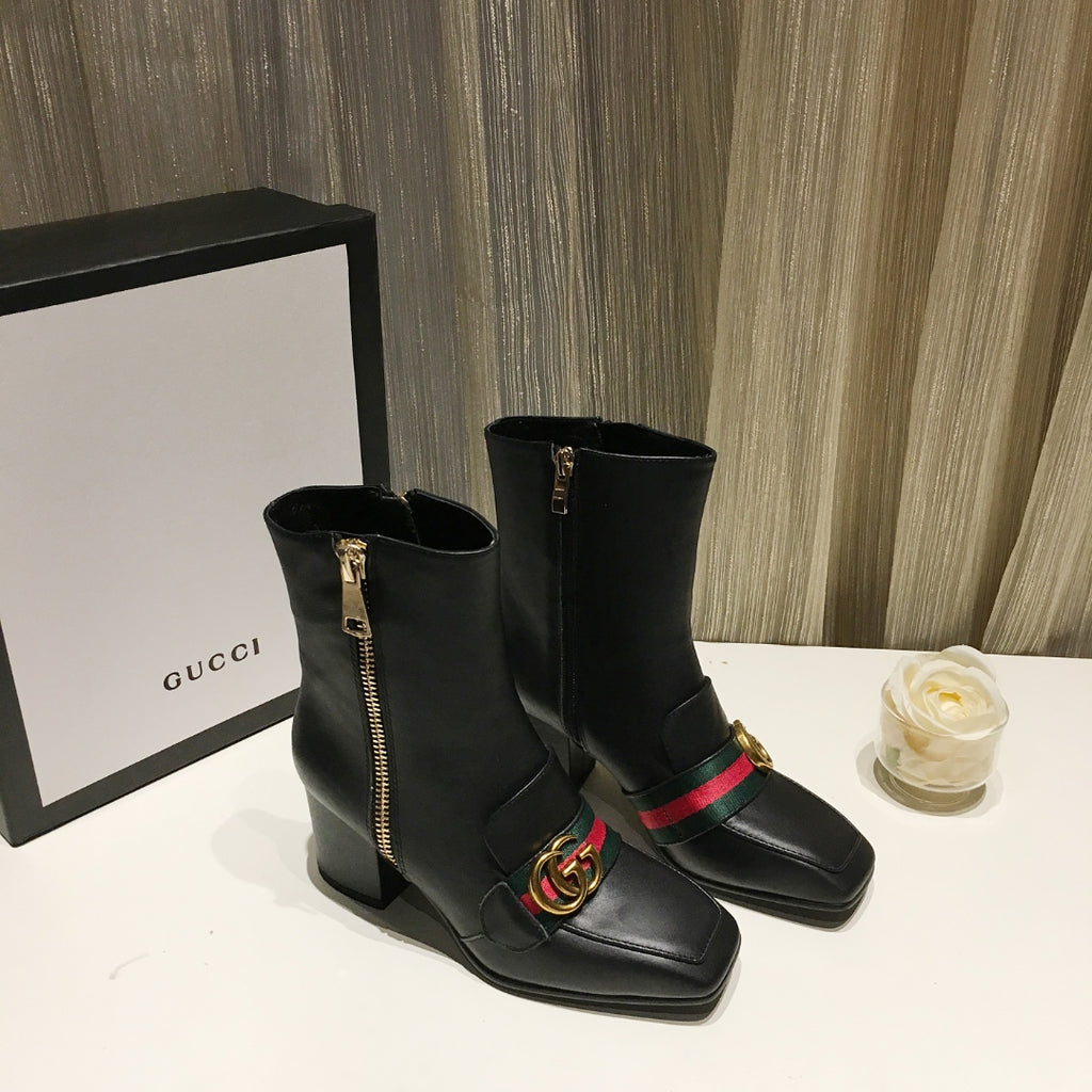 Z2P96B24 Popular high-quality shoes