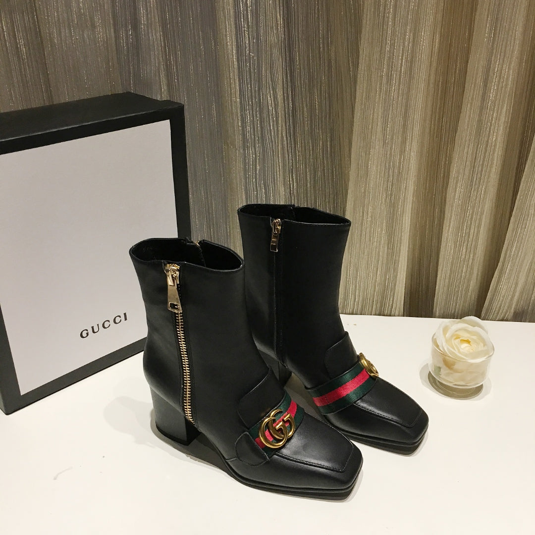 Z2P96B24 Popular high-quality shoes