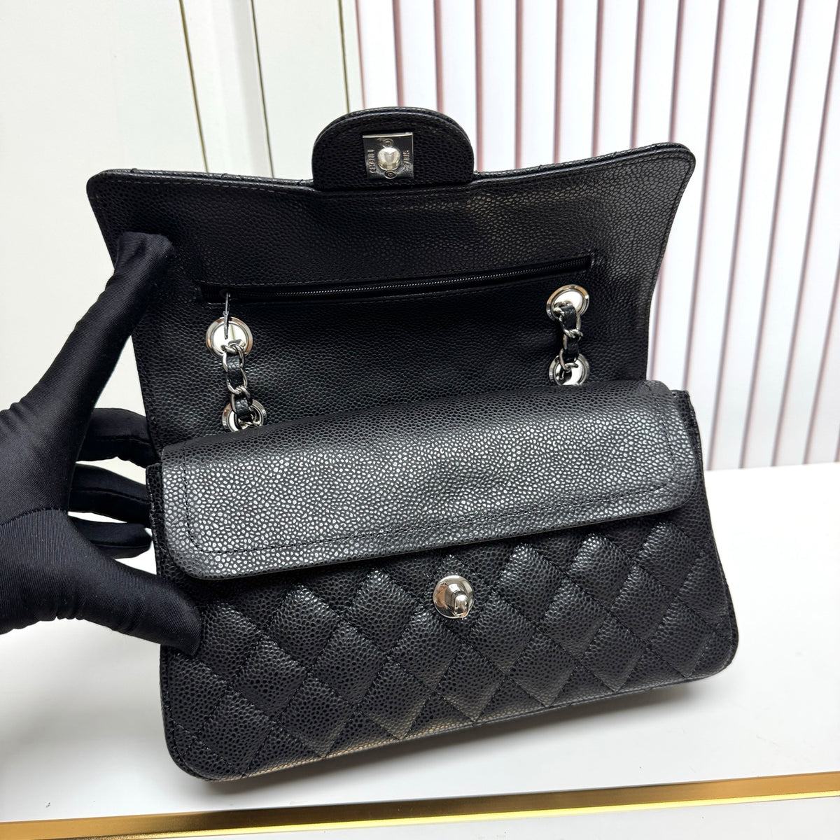 B1R76C10 Fashion leather bag