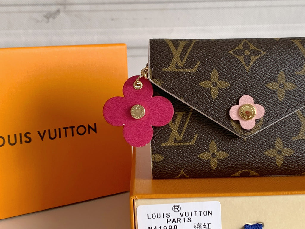 146PE54B Popular leather  Wallets