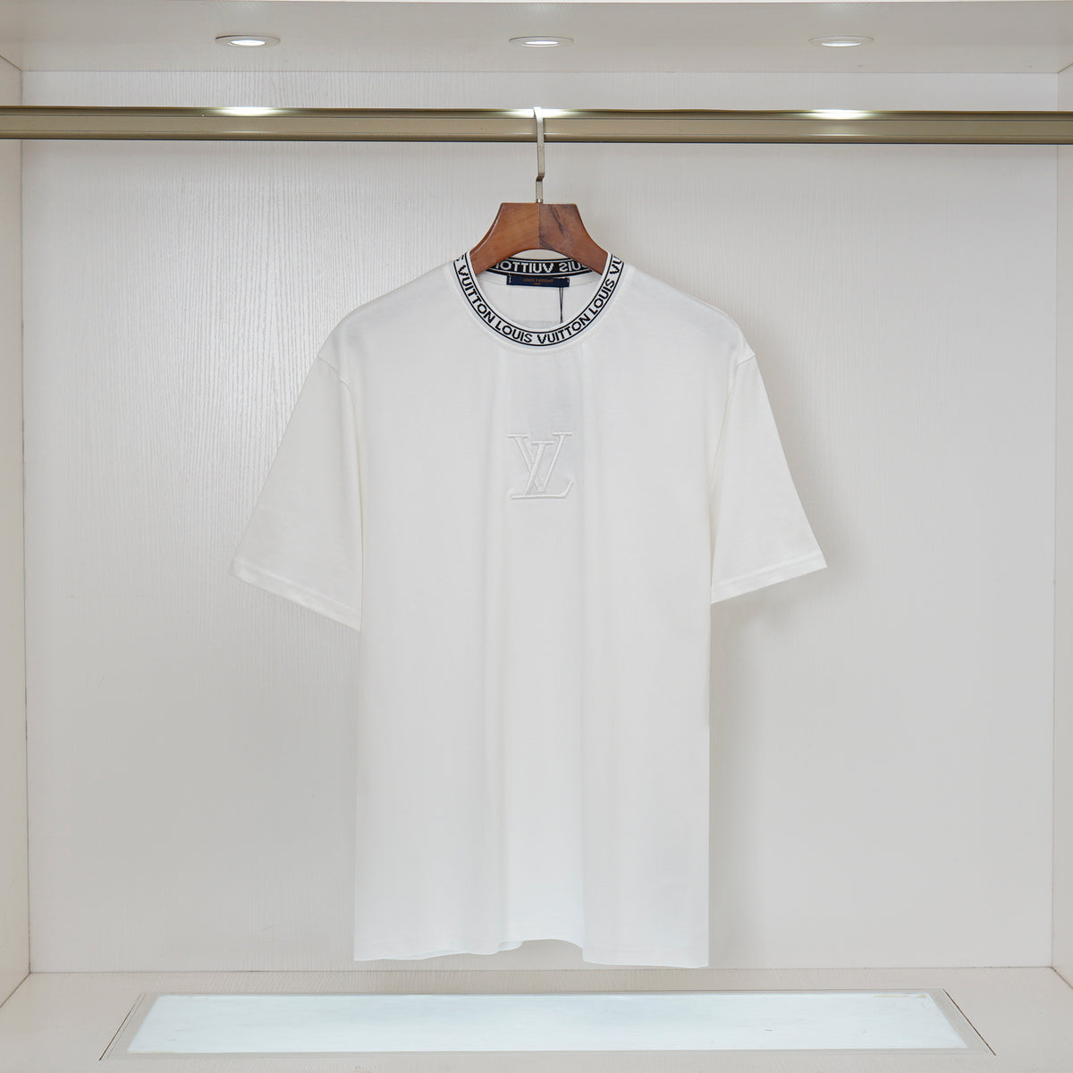 U1R76E21 Popular T-shirts