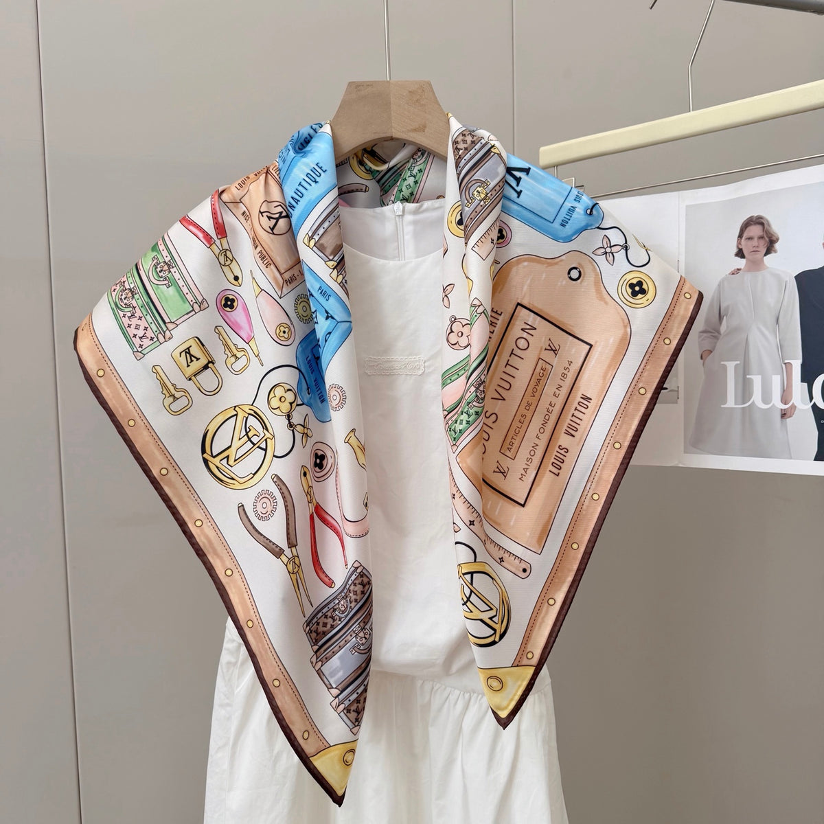 136NE18W Popular Silk Scarve