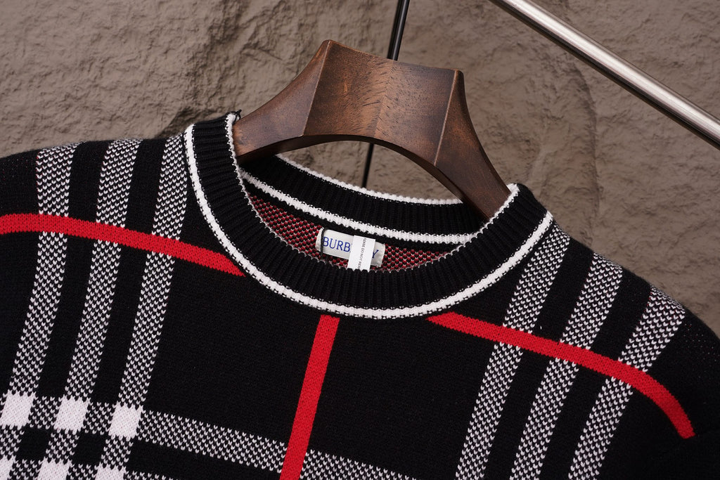U1R106R13 Fashion Sweaters