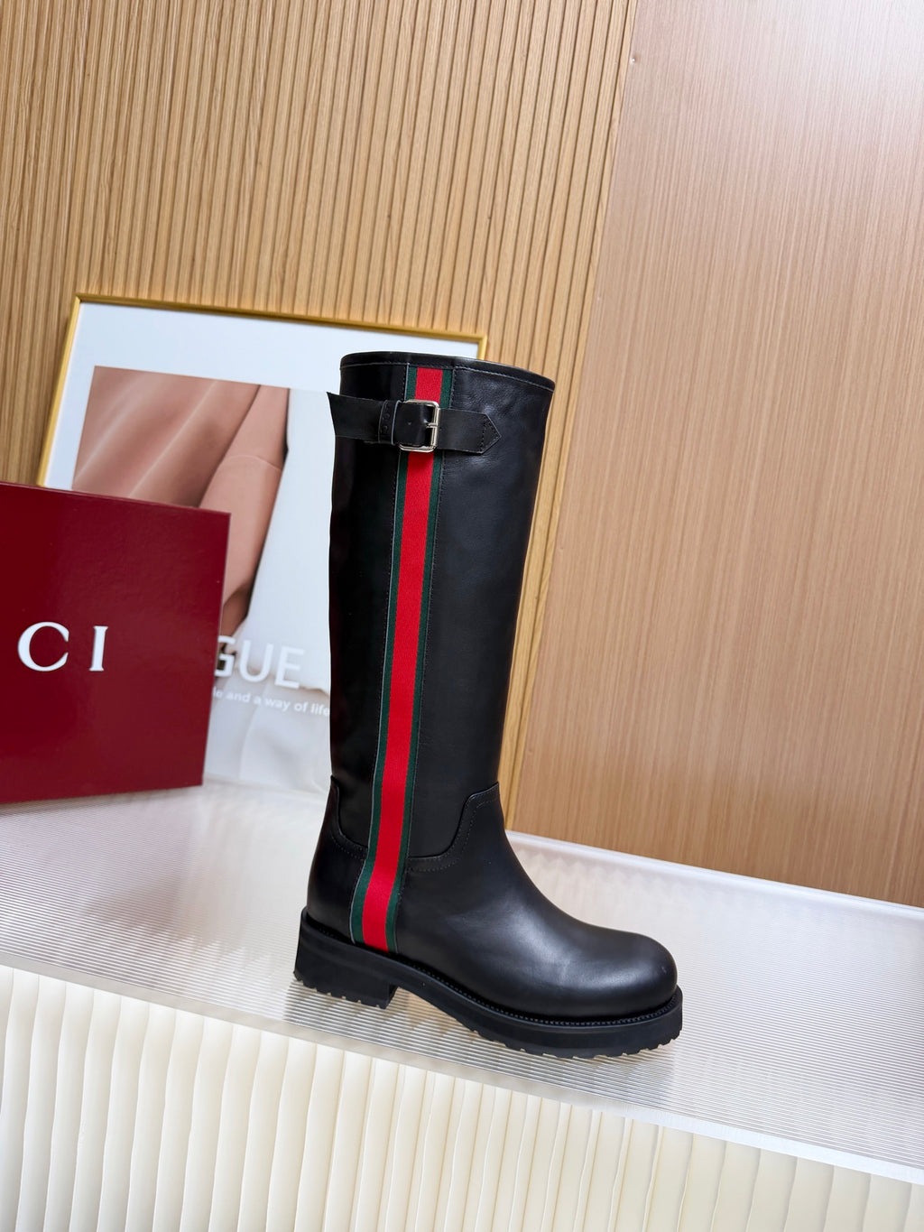 Z2P96B20 Fashion high-quality shoes