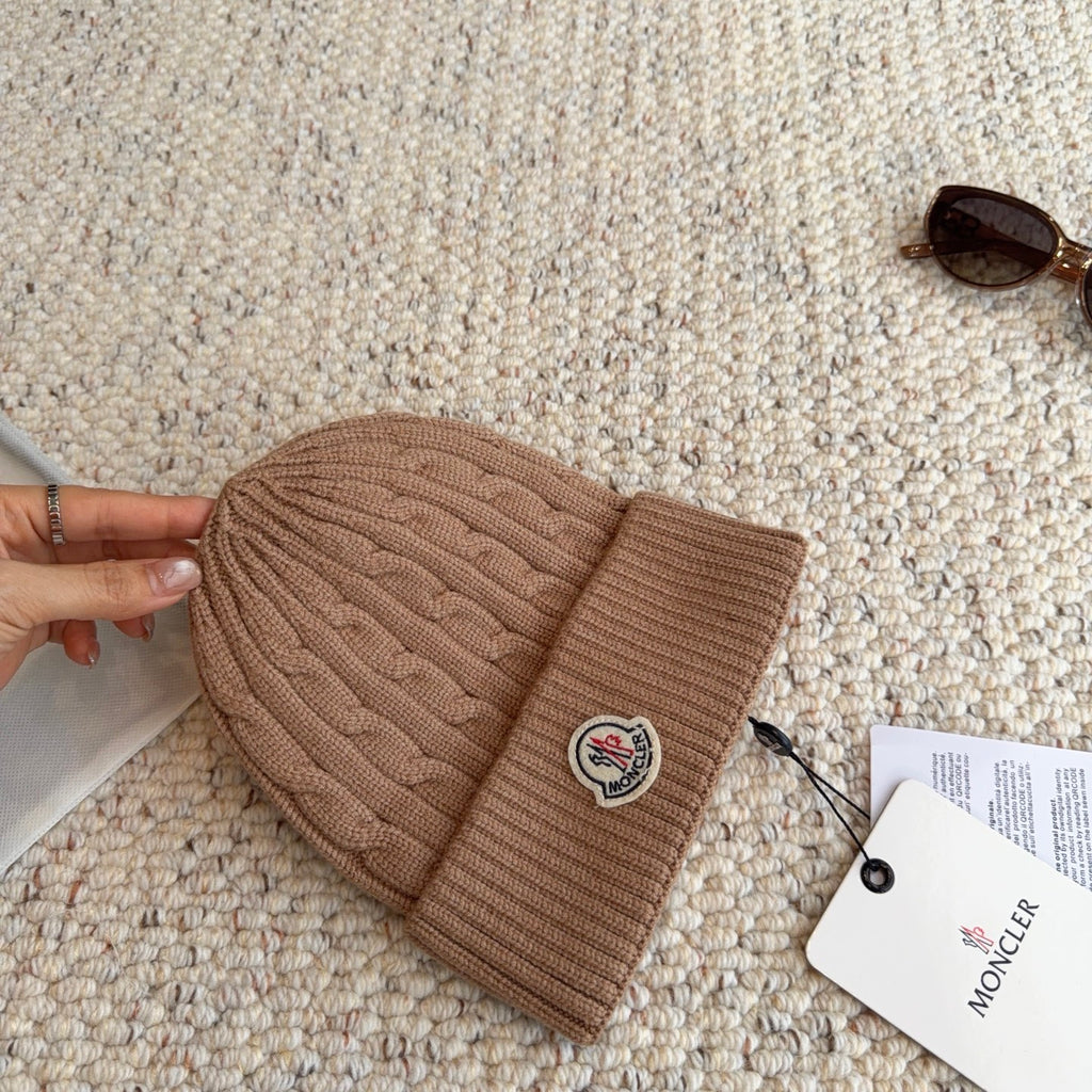 M1R96A14 Fashion hats