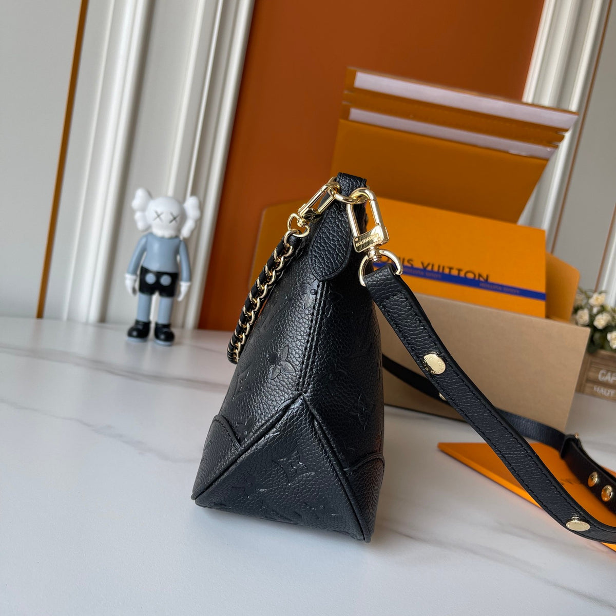 B1R76E01 Fashion leather bag