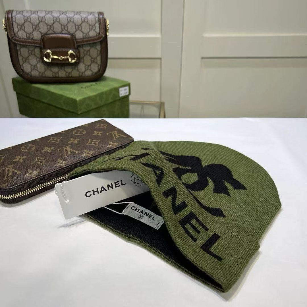 M1R86C40 Fashion hats
