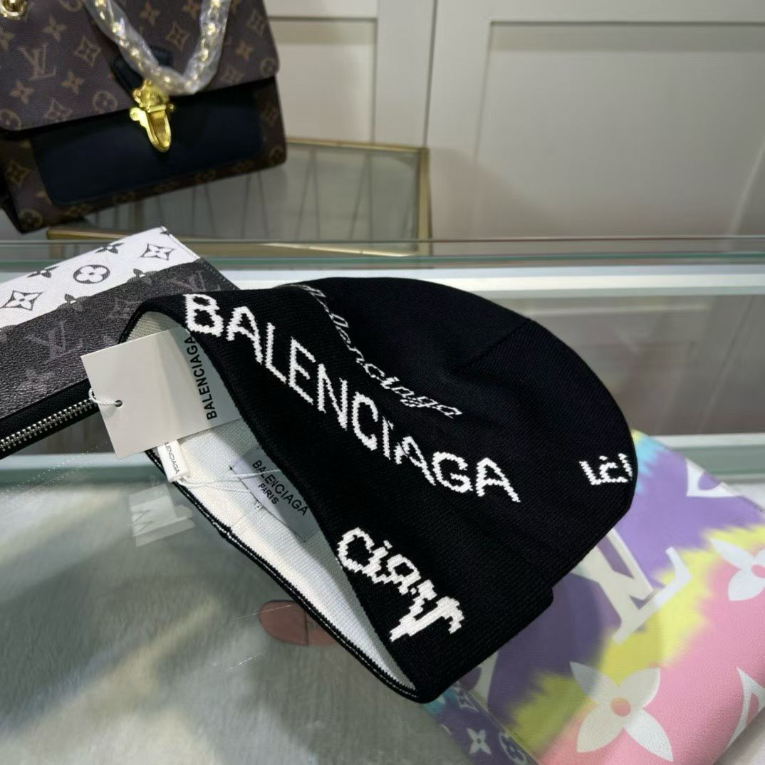 M1R86J75 Fashion hats