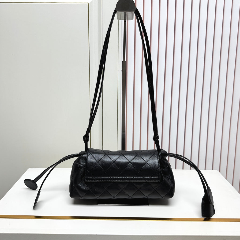 B1N96C28 Popular leather bag