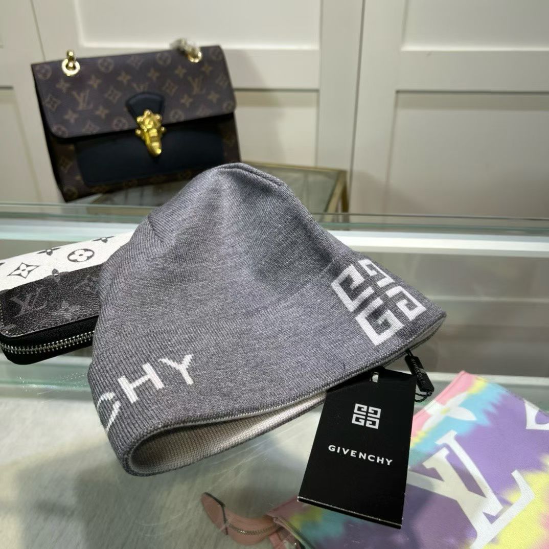 M1R86GV30 Fashion hats