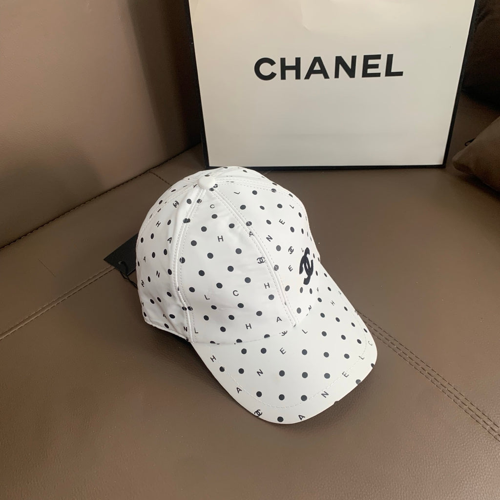 M1R96C4 Fashion hats