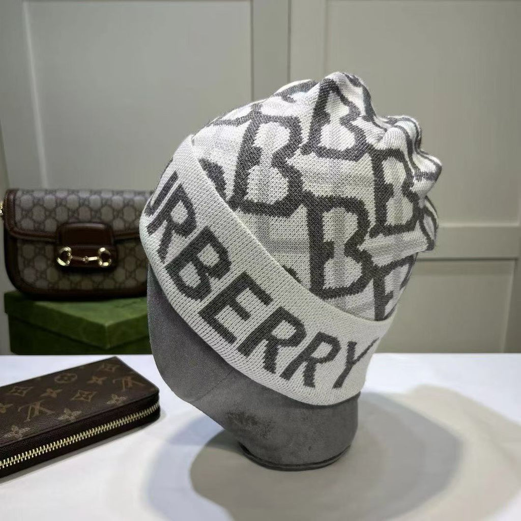 M1R86R38 Fashion hats