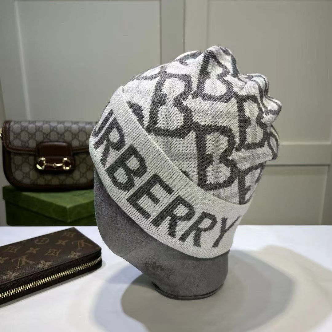 M1R86R38 Fashion hats