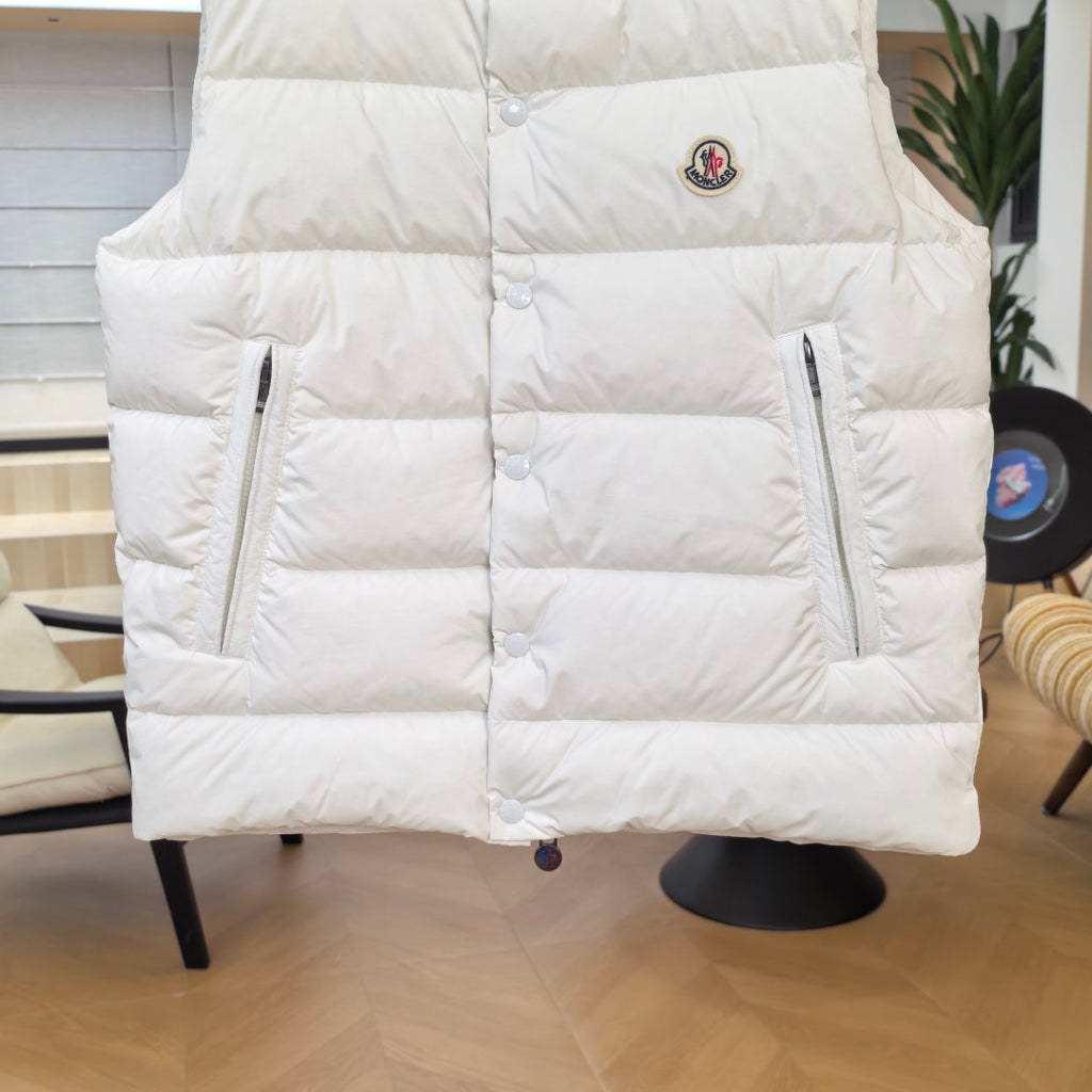 U3R106A1 Fashion down vest