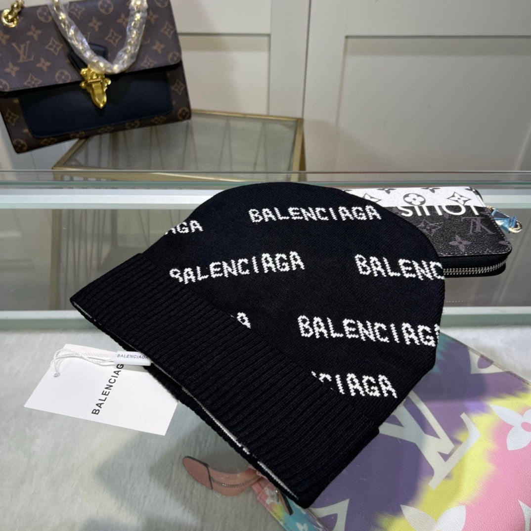 M1R86J98 Fashion hats