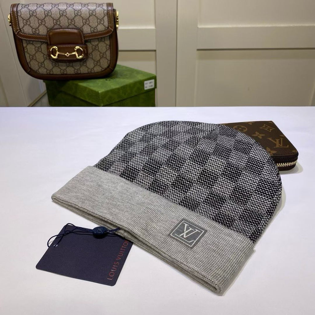 M1R86E68 Fashion hats