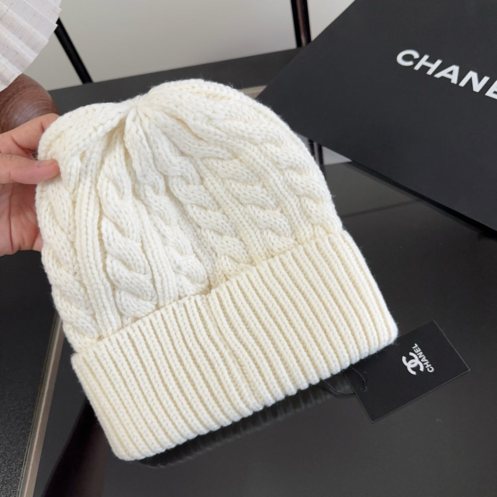 M1R86C23 Fashion hats