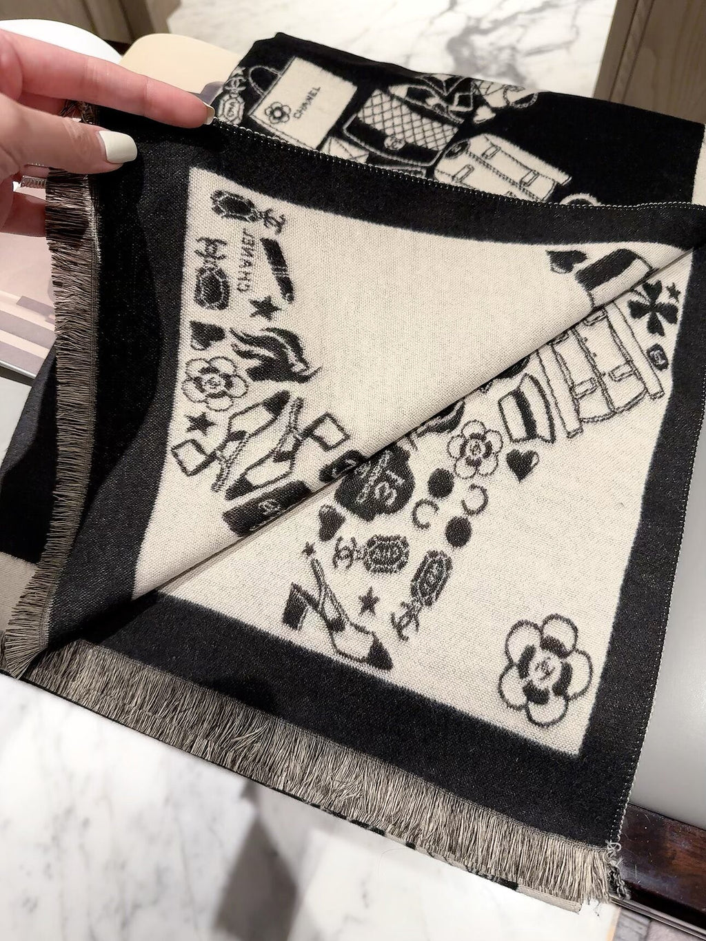 W1R106C58 Fashion Winter Scarves