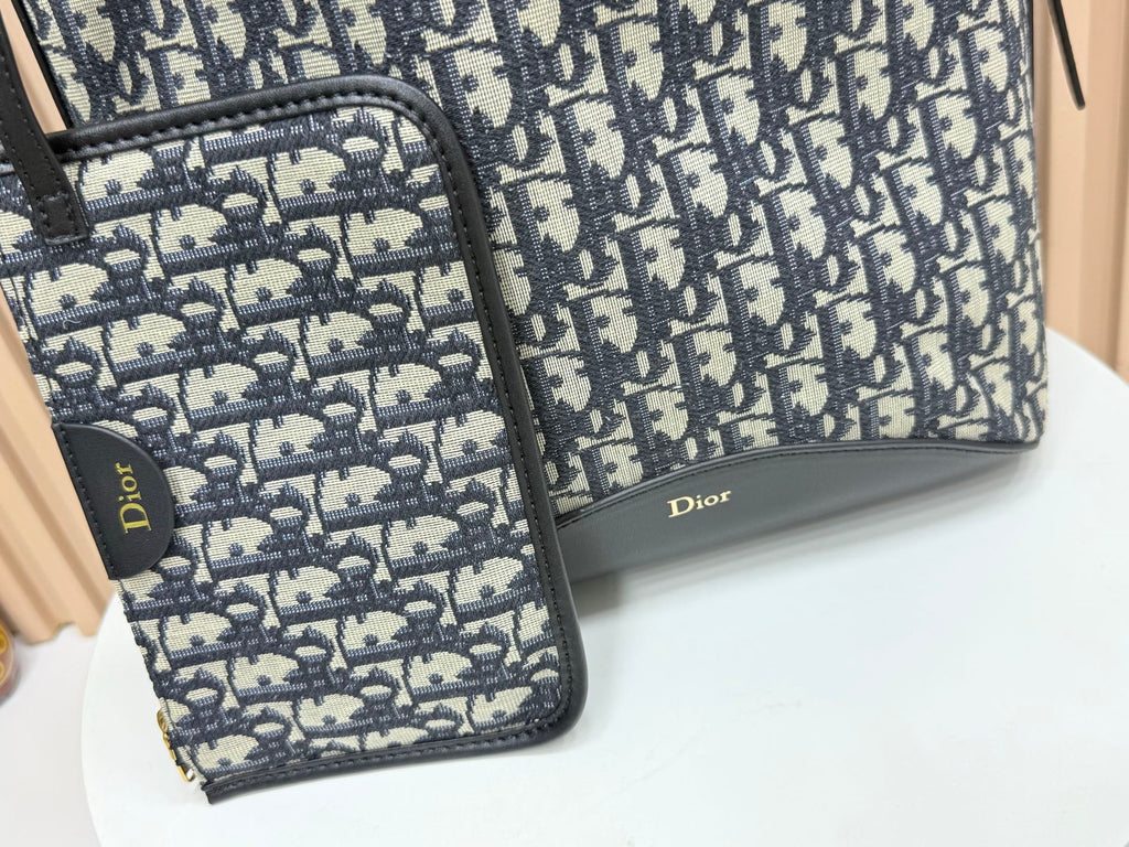 B1R76D46 Fashion bag