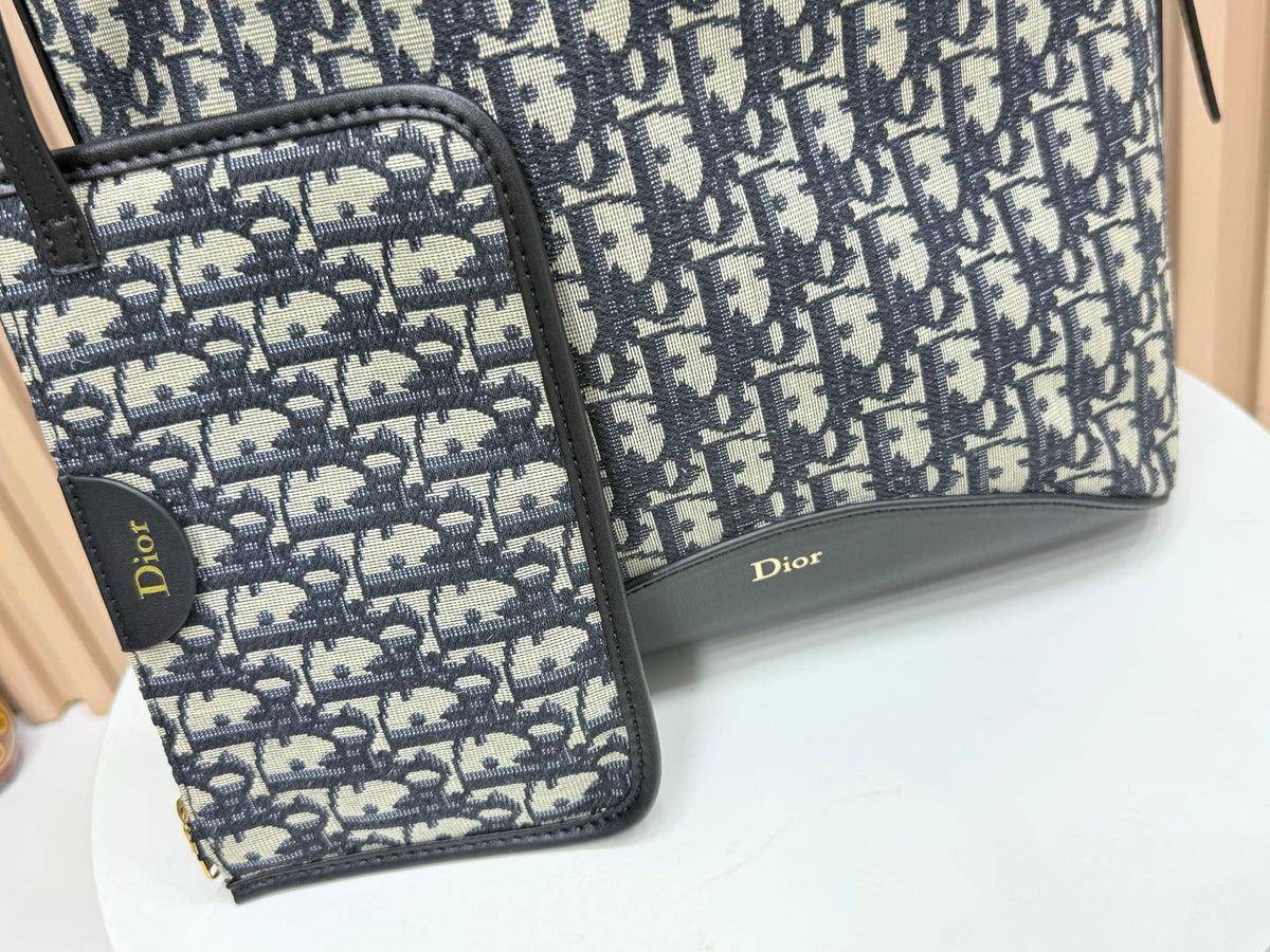 B1R76D46 Fashion bag