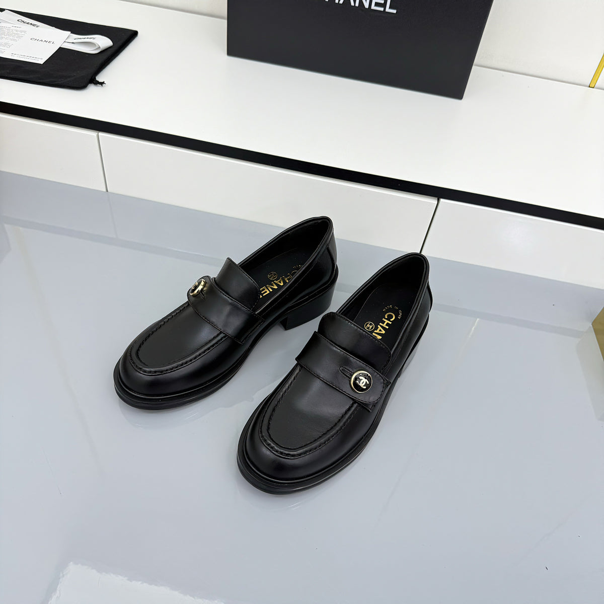 2105QC389Z Popular high-quality leather Shoes