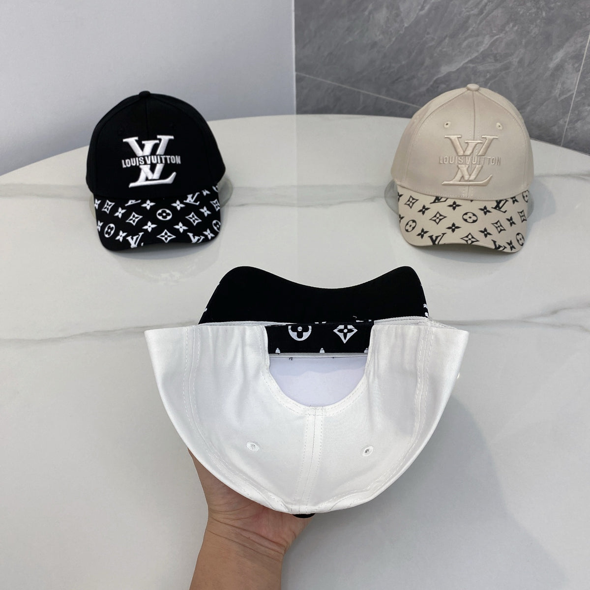 M1R86E126 Popular hats
