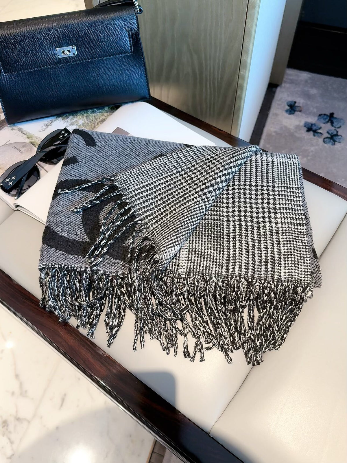 W1R86C105 Popular Winter Scarves