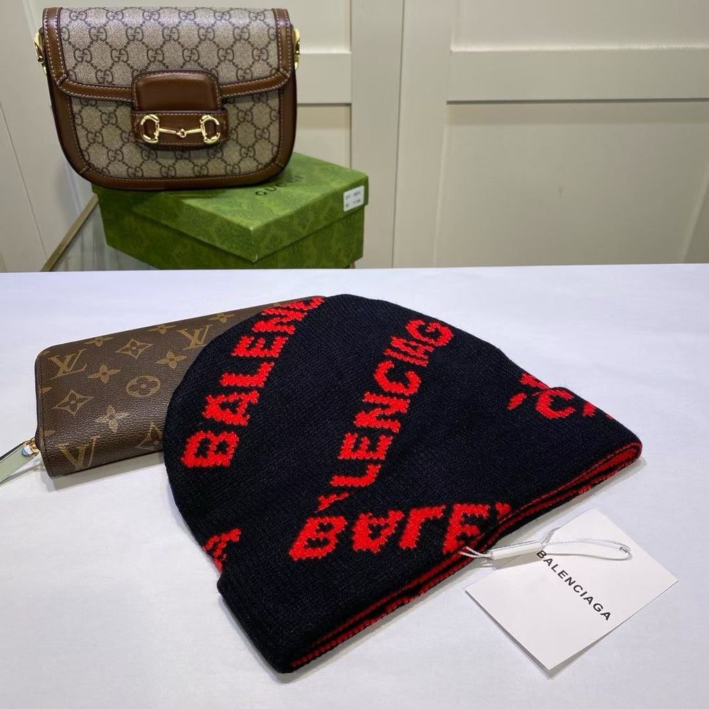 M1R86J97 Fashion hats