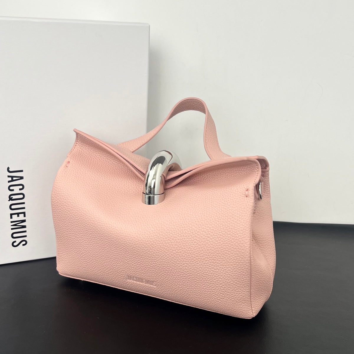B1R106A2 Fashion leather bag