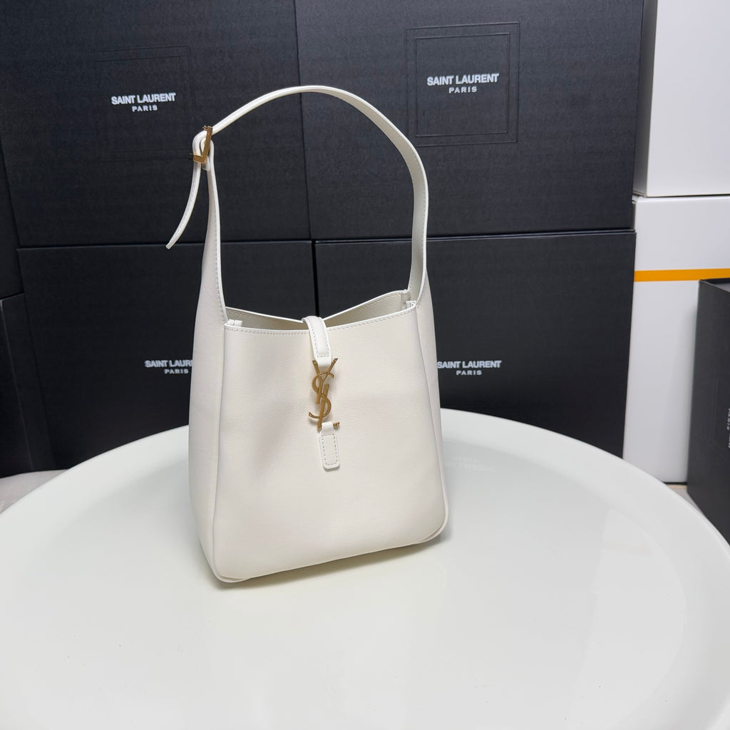 B1R96SL6 Popular leather bag