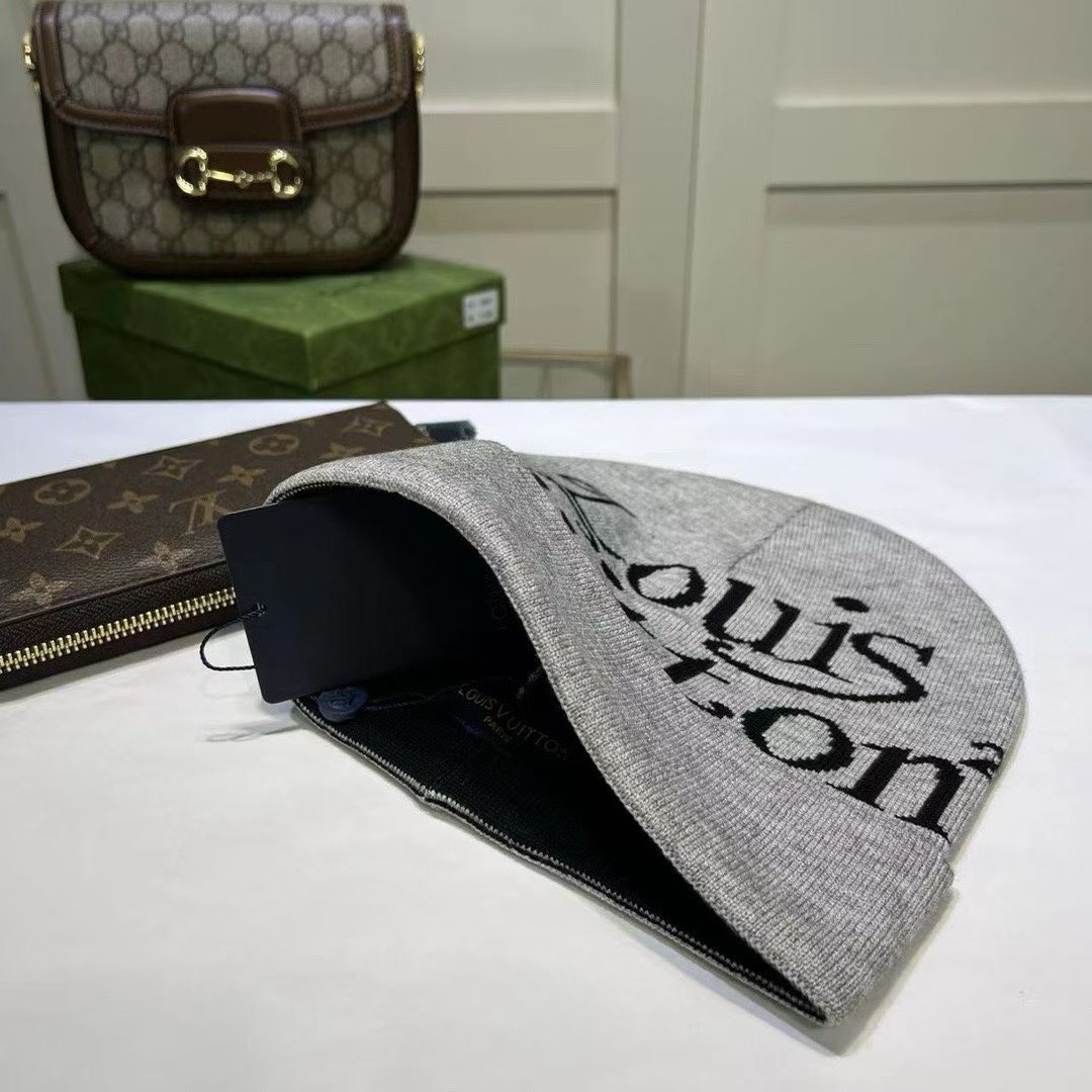 M1R86E89 Fashion hats