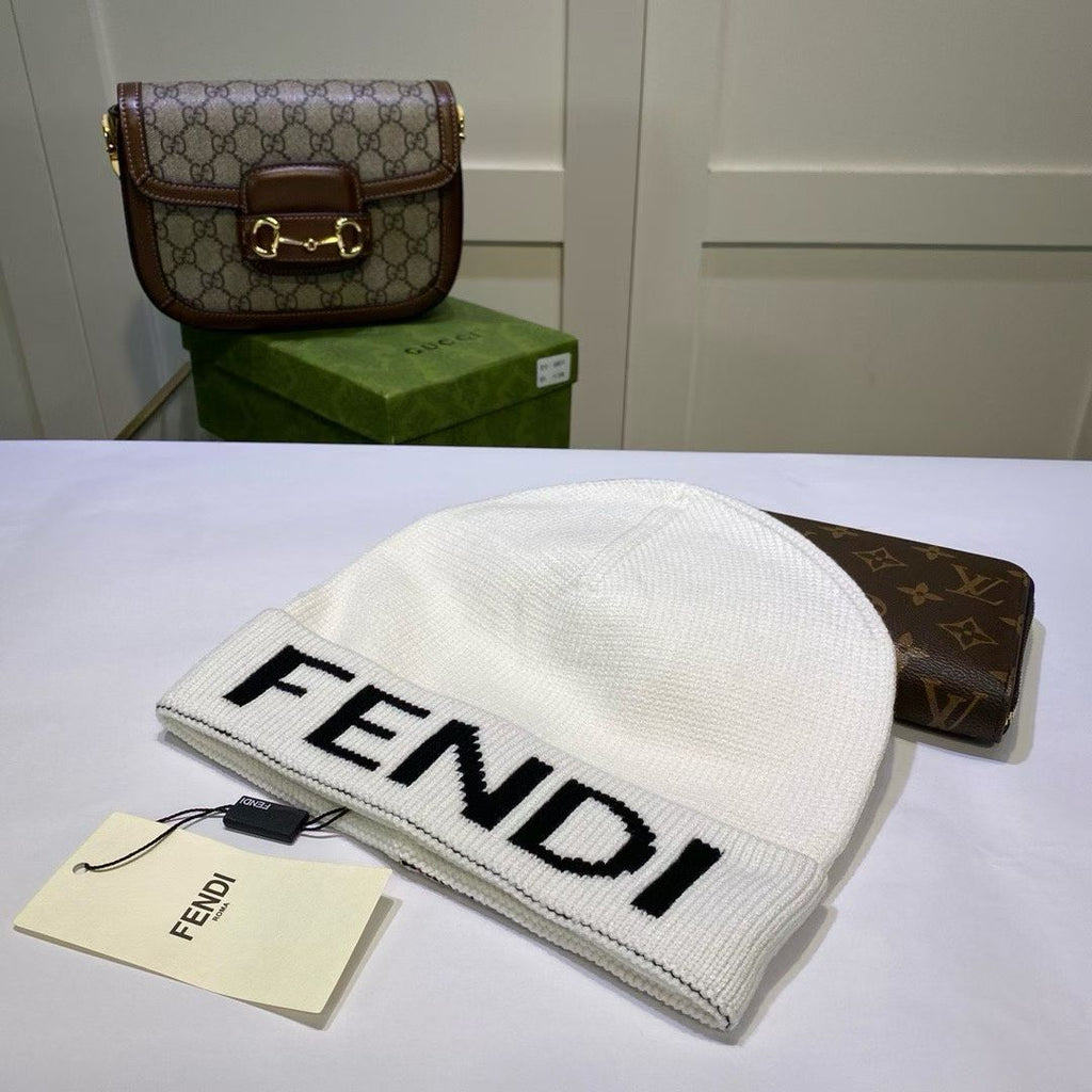 M1R86F63 Fashion hats