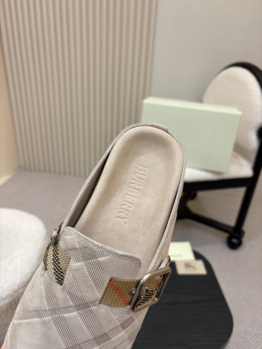 2105QR243Z Popular high-quality  Shoes
