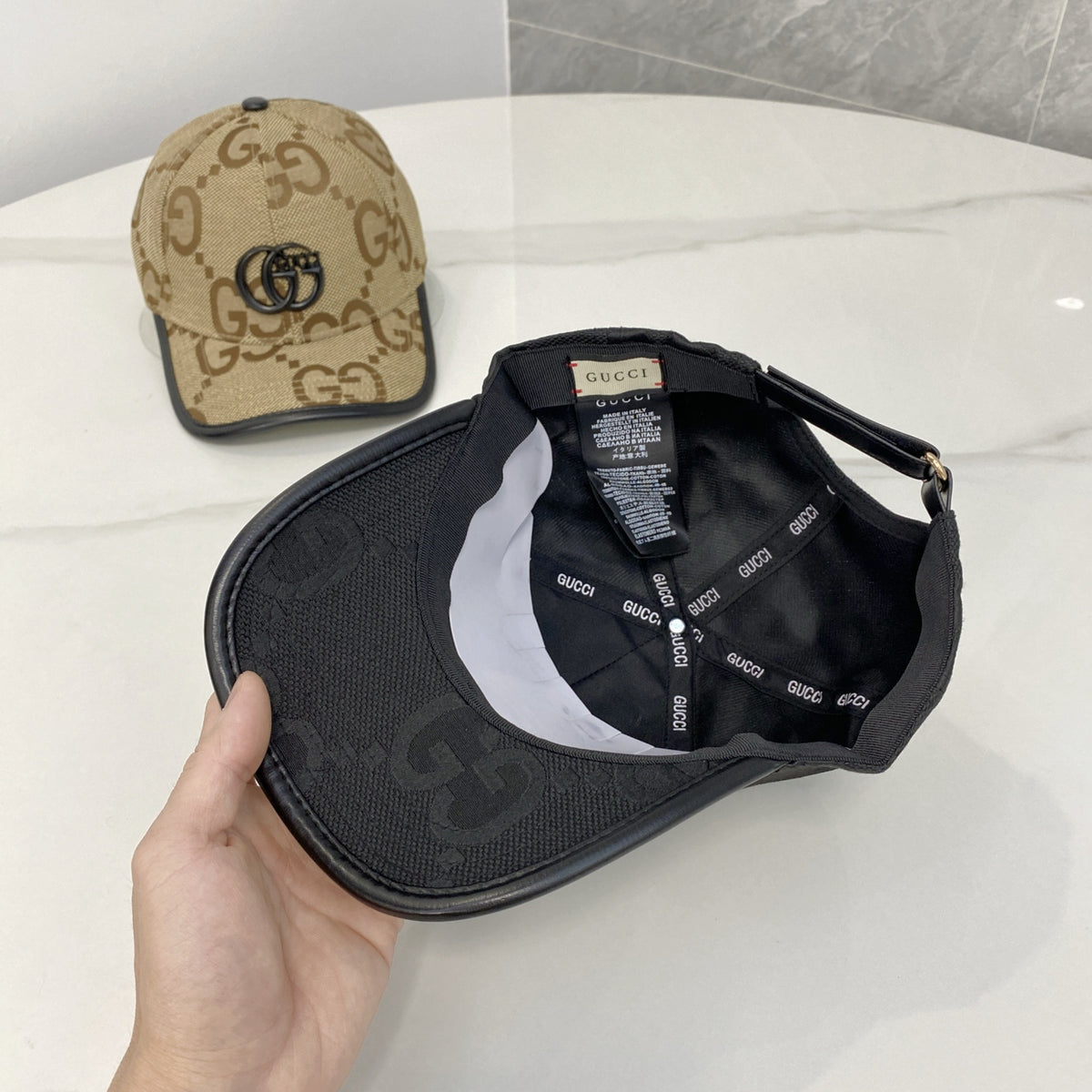 M1R86B122 Fashion hats