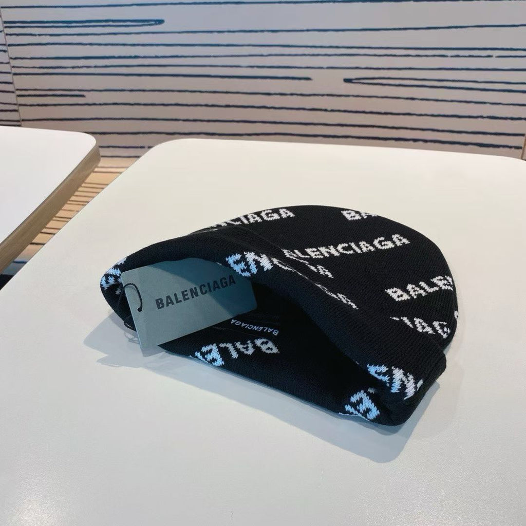 M1R86J94 Fashion hats