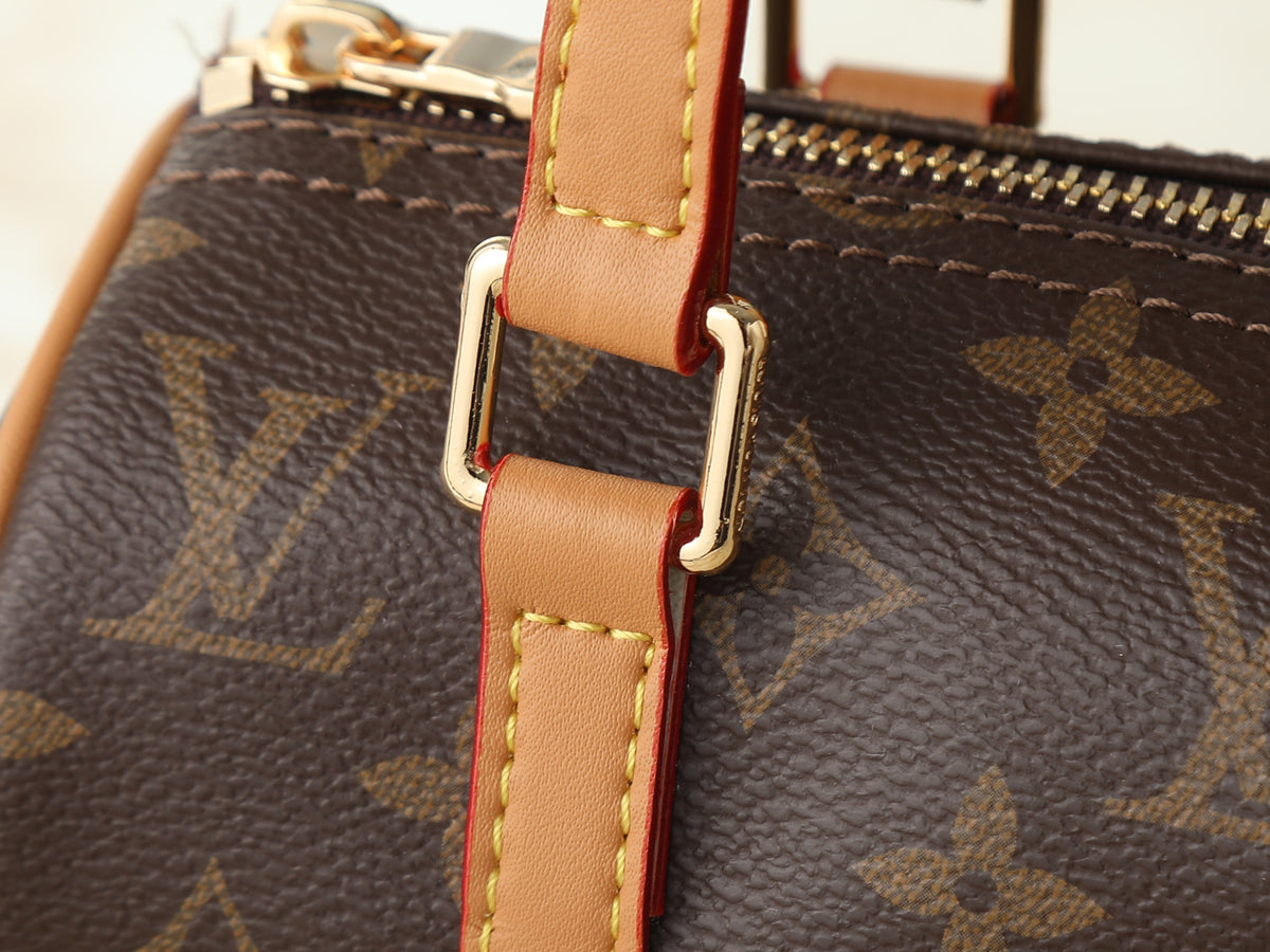 156NE21B Popular leather bag