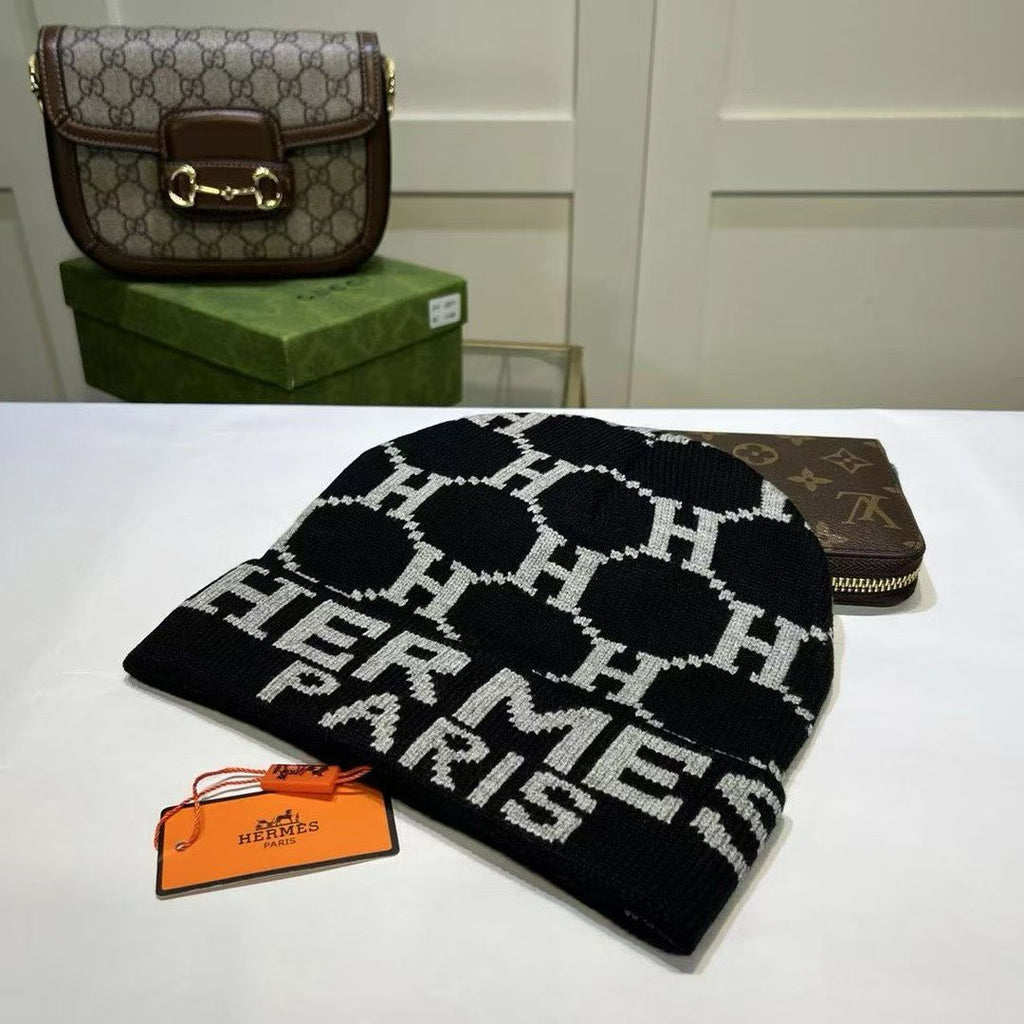 M1R86H43 Fashion hats