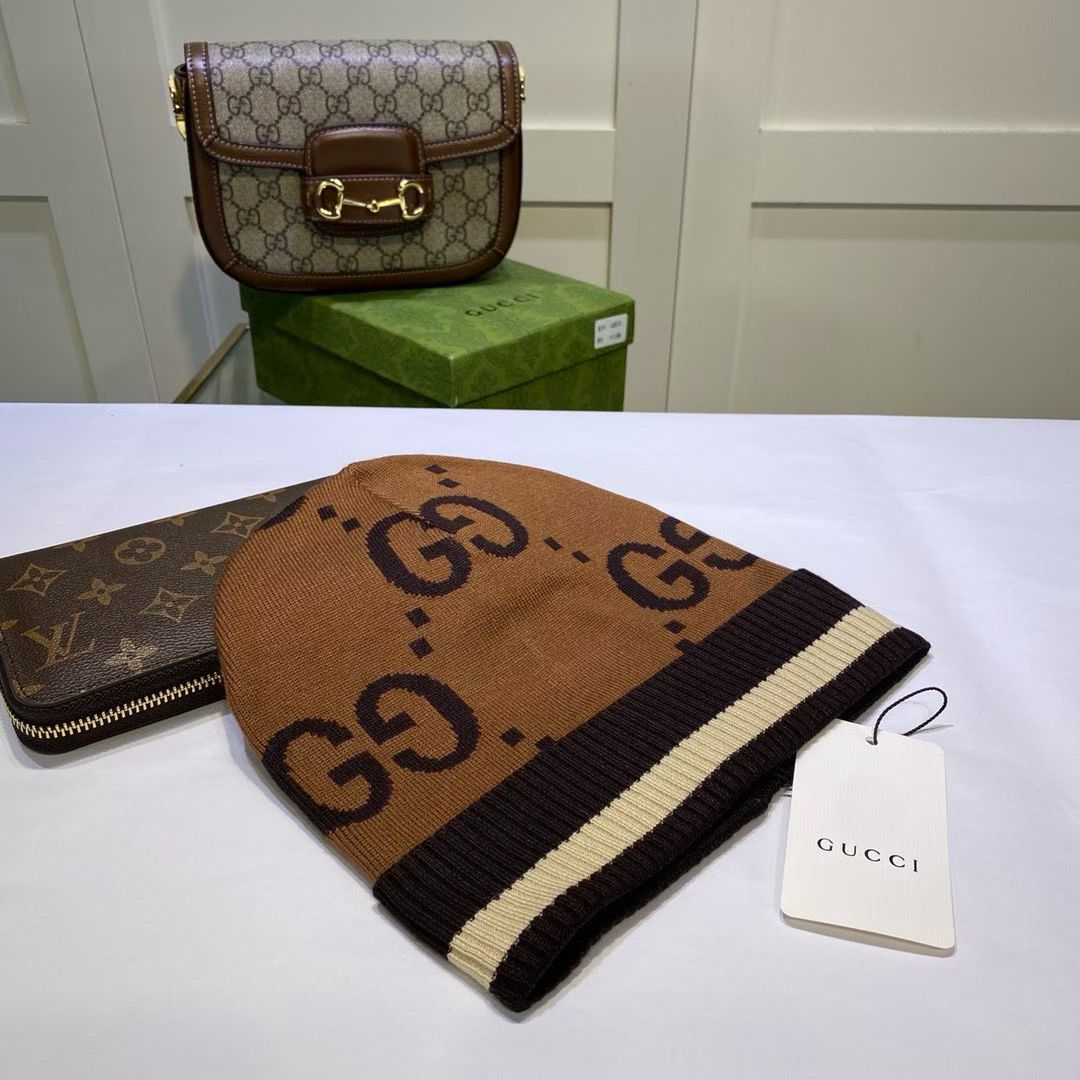 M1R86B62 Fashion hats
