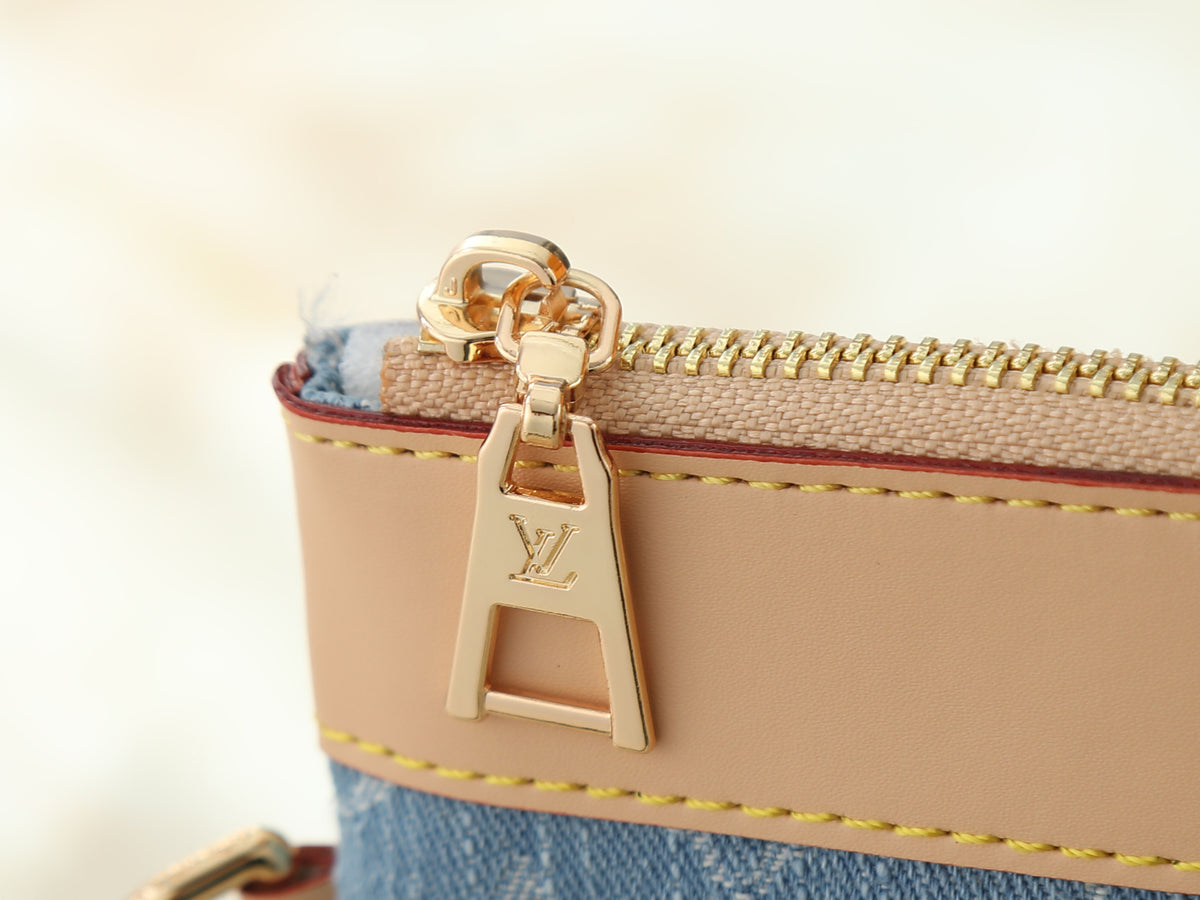 B1R76E55 Fashion bag