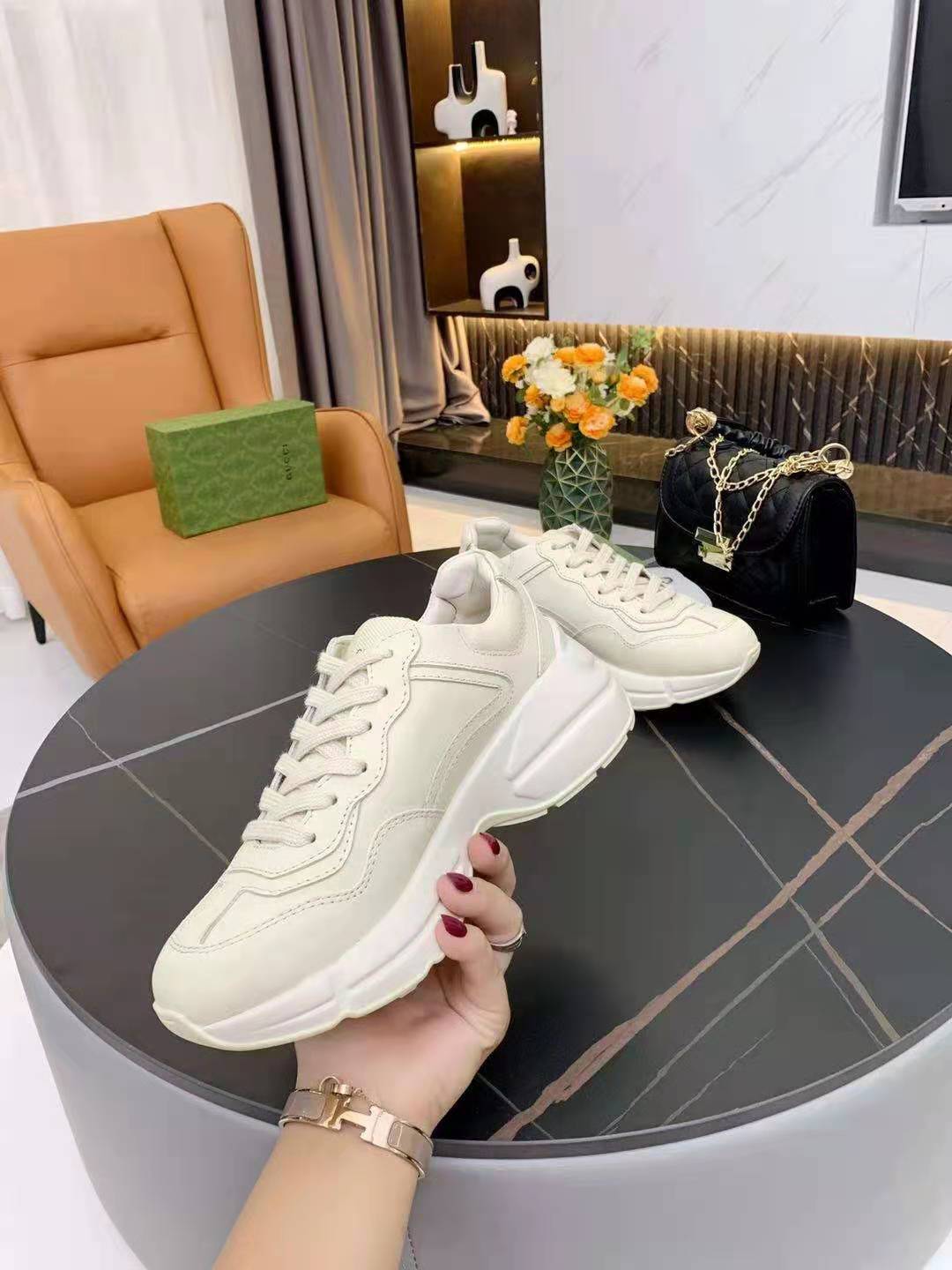 Z2P96B29 Popular high-quality leather shoes
