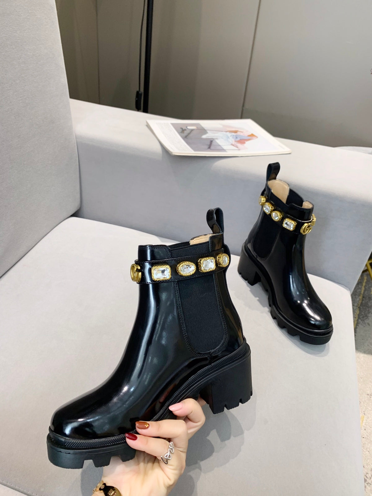 2XB194Z Popular leather boot (top layer leather lining)