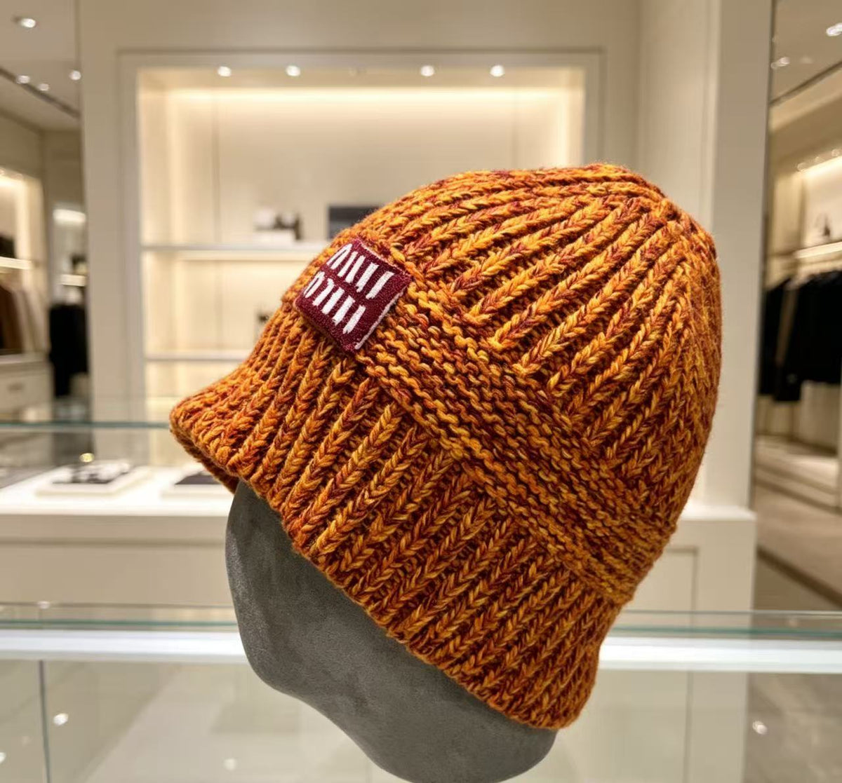 M1R86A6 Fashion hats