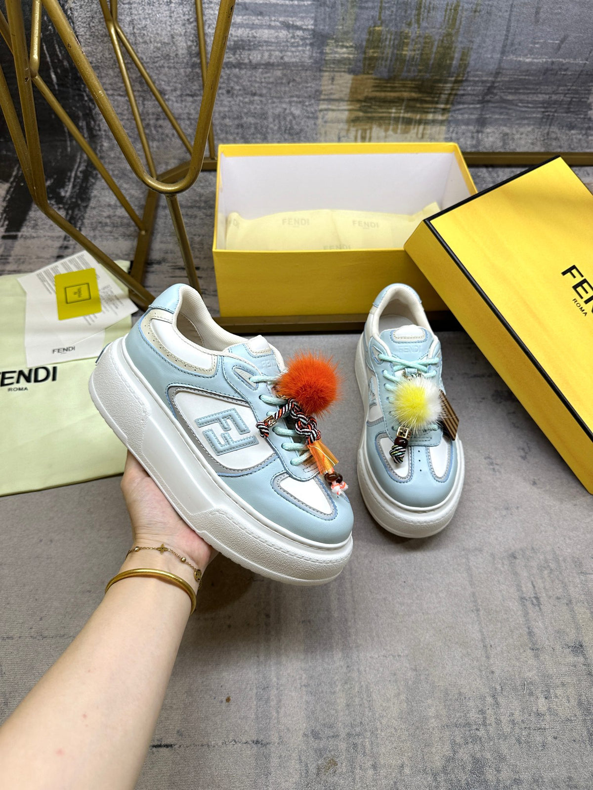 Z2P96F17 Fashion high-quality shoes