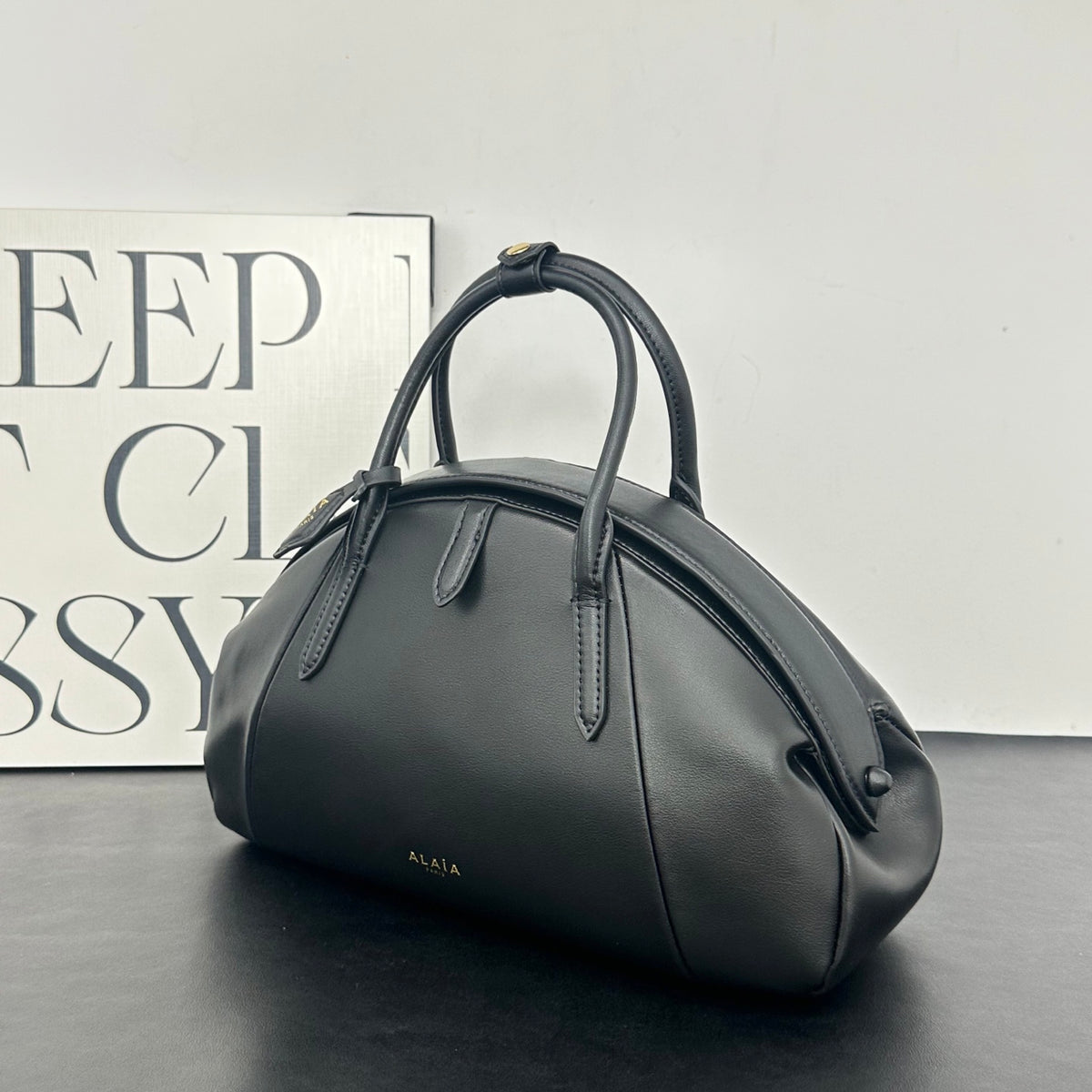 B1R96A2 Popular leather bag