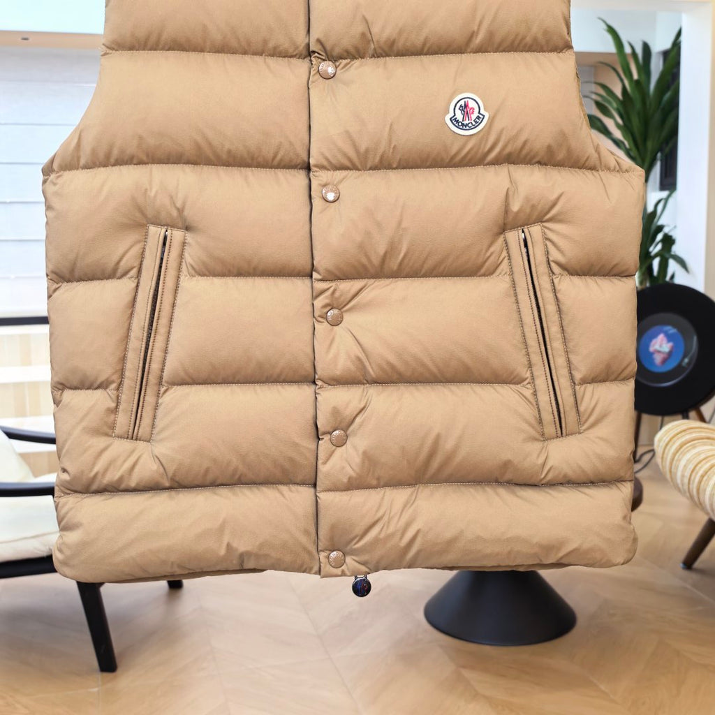 U3R106A1 Fashion down vest